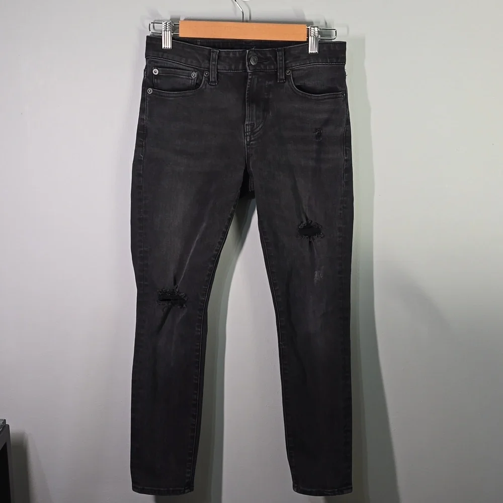 Aeropostale Jeans Men's Size 27 Waist Skinny Black Jeans ripped distressed holes